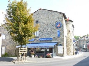 Гостиница Hôtel Restaurant du Pont-Vieux  Сен-Флур 